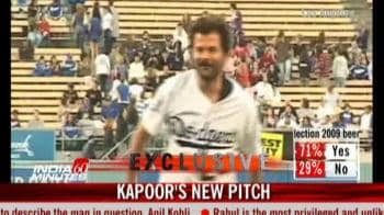 Video : Anil Kapoor's new ball game