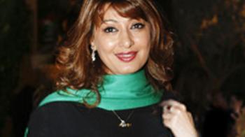 Sunanda surrenders Kochi IPL stake