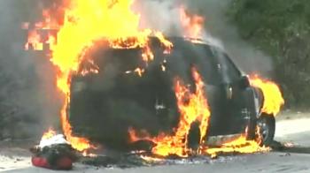 द बर्निंग कार...