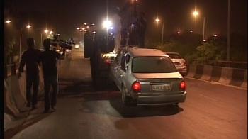 Delhi: Iron rods pierce four inside car