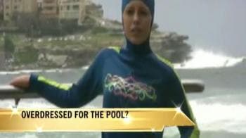 Video : Muslim woman barred from Paris pool for 'burquini'