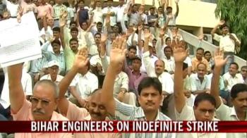 Video : Bihar engineers' strike continues