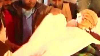 Video : Jyoti Basu's condition worsens