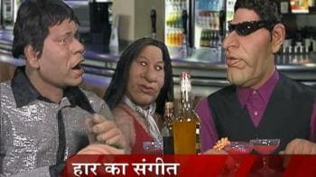 Yuvraj, Tendulkar talk 'strategy' in a pub