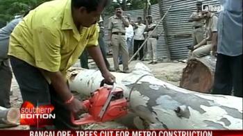 Video : Train vs trees in Bangalore