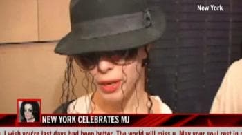 Video : MJ fans celebrate the legend's life