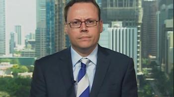 US job market improving but 'very slowly'