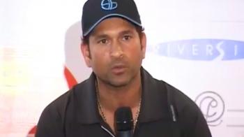 Video : Sachin bats for Indian hockey team