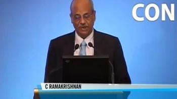 Video : Tata Motors reports Rs 2505 cr net loss