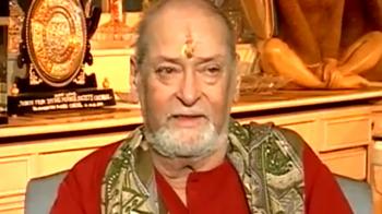 Shammi Kapoor logs in...