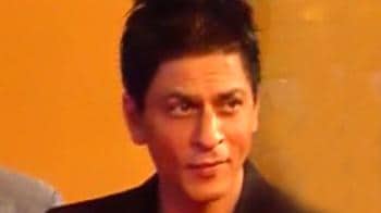 Video : SRK sports a new look at Big Pictures bash