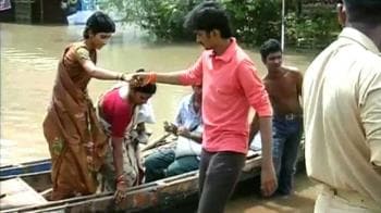Video : Floods: 200 dead, over 1 million homeless