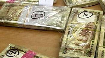 Fake currency: Beware! Fake currency: Beware!