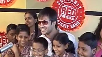 Salman haunts Vivek everywhere