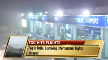 Video : Fog makes a comeback in Delhi, 22 flights hit