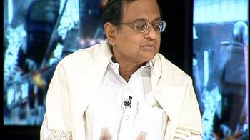Chidambaram apologises to Kavita Karkare on NDTV