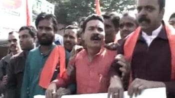 Video : Moral police on Bhopal streets