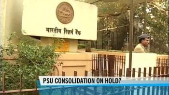 Video : RBI cautions against bank mergers