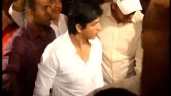 Video : Shah Rukh Khan pays tribute to 26/11 victims