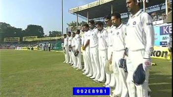 Video : Team India pays homage to 26/11 victims
