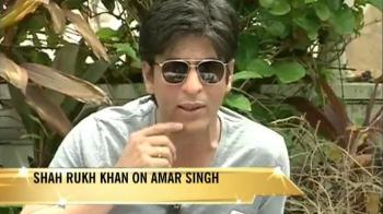 Video : SRK replies to Amar Singh's dig