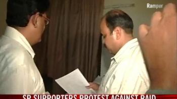 Video : Rampur administration raids hotel