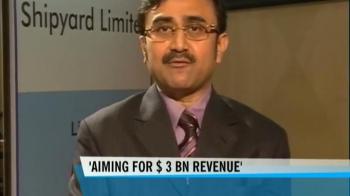 Sensex shrugs off Infy cheer, falls 200 pts