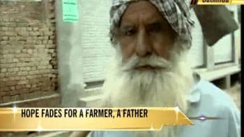 Video : Hope fades for a farmer, a father