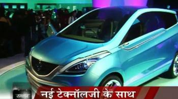 महंगी कारें ऑटो एक्सपो में...