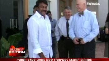 Video : Fans 'shed' blood for Chiranjeevi