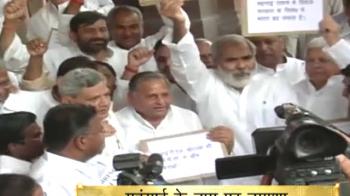 महंगाई बनाम तमाशा... महंगाई बनाम तमाशा...