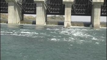 Video : Maheshwar dam: Work on despite ban