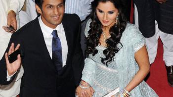 Unruly guests cut short Shoaib-Sania reception
