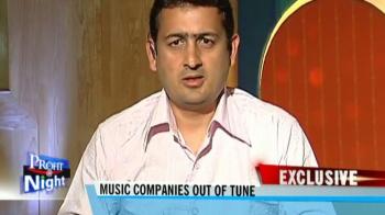 Music firms suffering over multiplex-producer spat