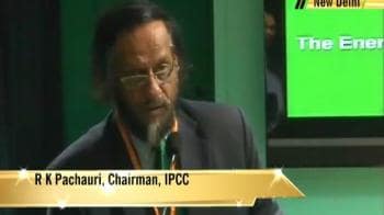 Video : Pachauri urges PM to go to Copenhagen