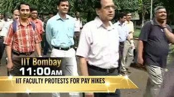 IIT faculty strike work