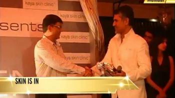 Glowing men of India