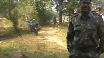 Video : Maoists kill school teacher in Bengal