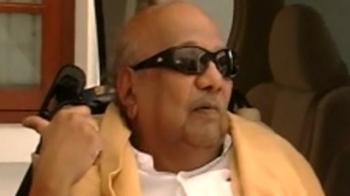 DMK backs Raja ahead of Sonia-Karuna meeting