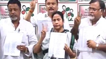 Mamata draws battlelines