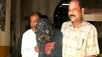 Terror plot foiled in Mumbai, men with Pak links held Terror plot foiled in Mumbai, men with Pak links held