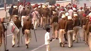 Video : Ludhiana: Police open fire at protestors, 1 killed