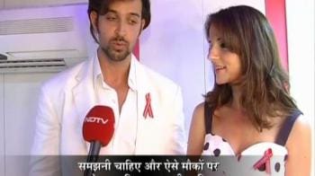 Videos : Hrithik, Suzanne happy together