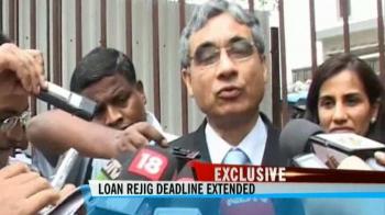 RBI extends loan rejig deadline for bankers