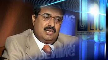 LIC to continue investing