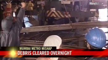 Mumbai Metro pillar collapses