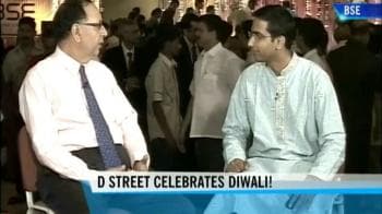 Video : D-Street celebrates Diwali