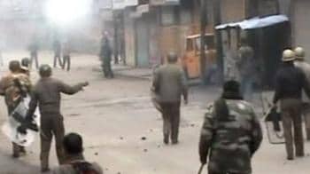 Video : Protests in Srinagar: Hurriyat bandh turns violent