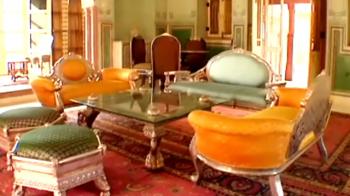 Spend big, live life 'kingsize'!