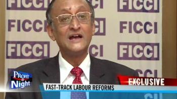 UPA prepares ground for labour reforms